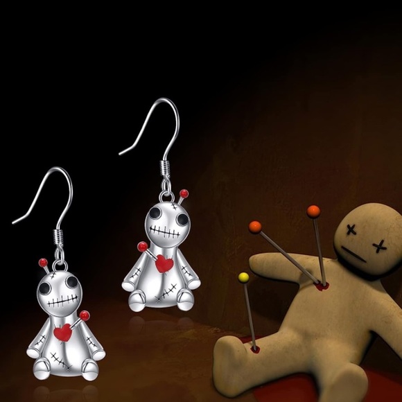 Gothic punk little voodoo doll earrings - Picture 5 of 6